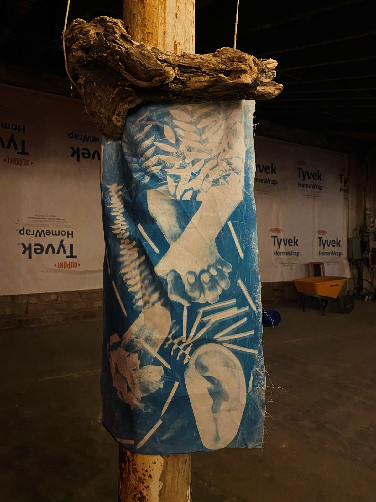 Installation, Oak Cliff